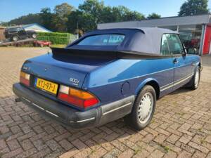 Image 4/8 de Saab 900 2.0i 16V (1992)