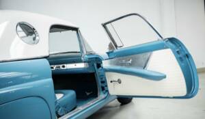 Image 16/41 of Ford Thunderbird (1956)