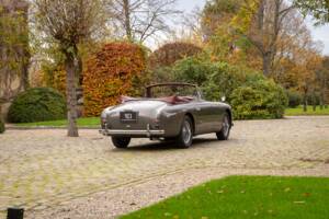 Afbeelding 3/29 van Aston Martin DB 2&#x2F;4 Mk II DHC (1956)