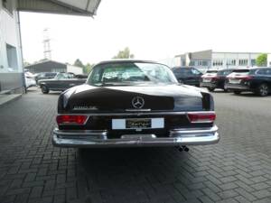 Image 5/21 of Mercedes-Benz 280 SE (1969)