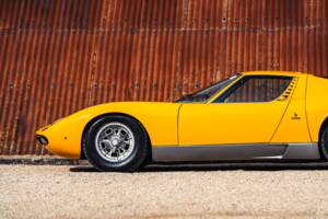 Afbeelding 49/56 van Lamborghini Miura P 400 S (1969)