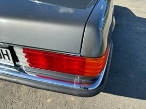 Bild 143/200 von Mercedes-Benz 380 SLC (1980)