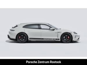 Bild 6/14 von Porsche Taycan 4S Sport Turismo (1900)