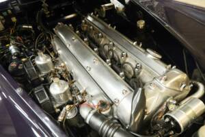 Image 29/50 of Jaguar XK 140 DHC (1955)
