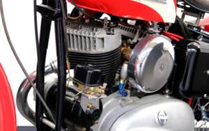 Immagine 31/72 di Harley-Davidson Model KH (1956)