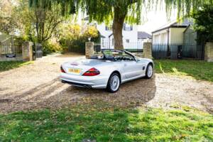 Image 20/45 of Mercedes-Benz SL 55 AMG (2004)