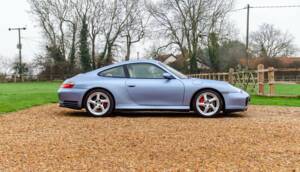 Image 5/17 of Porsche 911 Carrera 4S (2004)