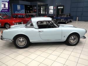 Image 8/49 of Alfa Romeo Giulietta Spider (1963)