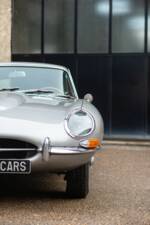 Image 3/50 of Jaguar E-Type 4.2 (1965)