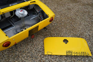 Image 18/50 of Bizzarrini GT Strada 5300 (1965)