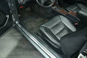 Bild 12/50 von Mercedes-Benz 300 CE-24 3.4 AMG (1993)