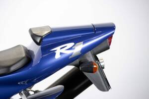 Image 20/50 of Yamaha YZF 1000 R1 (1998)