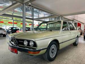 Afbeelding 2/20 van BMW 528i (1979)