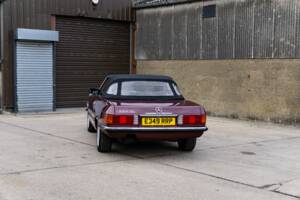 Immagine 19/21 di Mercedes-Benz 560 SL (1988)