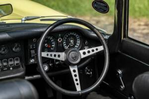 Image 25/50 de Jaguar Type E V12 (1973)