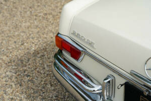 Bild 42/50 von Mercedes-Benz 280 SE (1968)