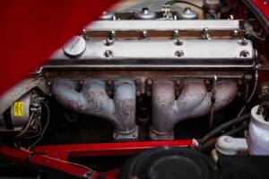 Image 44/46 of Jaguar E-Type (2+2) (1966)