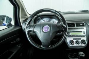 Bild 8/50 von FIAT Grande Punto 1.4 (2009)