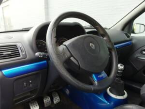 Imagen 39/100 de Renault Clio II V6 (2004)
