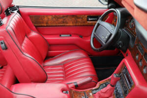 Image 13/44 de Aston Martin Virage Volante (1993)