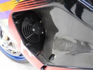 Afbeelding 20/41 van Aprilia DUMMY (2003)