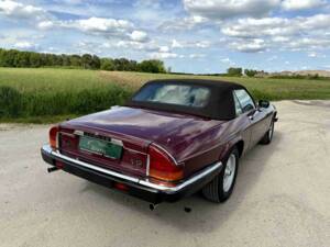 Image 17/50 de Jaguar XJS 5.3 V12 (1989)