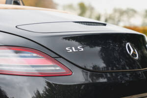 Image 70/100 de Mercedes-Benz SLS AMG Roadster (2011)