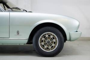 Image 17/24 de Peugeot 504 Coupé (1981)