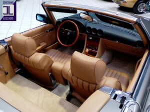 Bild 27/60 von Mercedes-Benz 380 SL (1982)