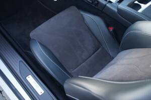 Immagine 20/50 di Aston Martin DBS (2011)