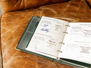 Bild 37/83 von Aston Martin DB 7 Vantage Volante (2001)