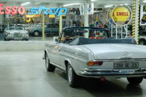 Image 8/50 of Mercedes-Benz 280 SE 3,5 (1970)