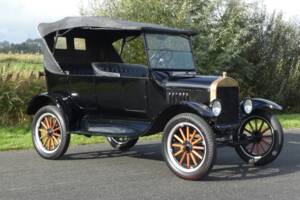 Image 5/41 of Ford Model T Touring (1925)