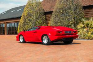 Bild 8/32 von Lamborghini Countach 25 Anniversary (1990)