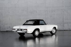 Afbeelding 5/40 van Mercedes-Benz 230 SL (1964)