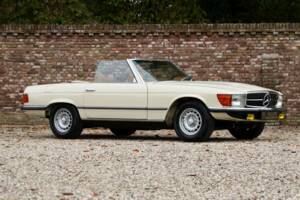 Imagen 40/50 de Mercedes-Benz 280 SL (1976)