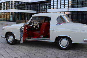 Image 7/41 of Mercedes-Benz 220 SE (1959)
