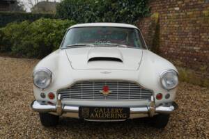 Afbeelding 35/50 van Aston Martin DB 4 (1961)