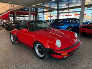 Imagen 31/35 de Porsche 911 Carrera 3.2 (1985)
