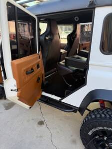 Afbeelding 7/73 van Land Rover Defender 110 (2005)