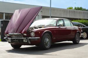 Bild 32/37 von Jaguar XJ 6 3.4 (1976)