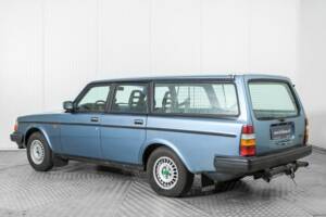 Image 6/50 de Volvo 240 Turbo (1983)