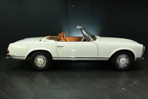 Image 6/50 of Mercedes-Benz 230 SL (1965)