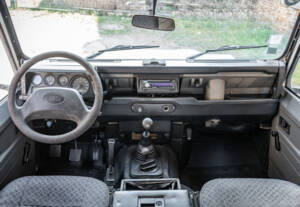 Bild 60/98 von Land Rover Defender 110 Td5 (1999)