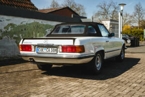 Bild 6/8 von Mercedes-Benz 380 SL (1983)