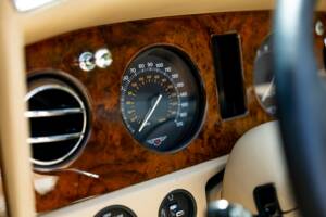 Image 16/46 of Bentley Azure (1997)