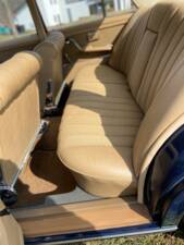 Image 38/52 of Mercedes-Benz 250 S (1967)