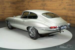 Immagine 16/19 di Jaguar E-Type 3.8 (1964)