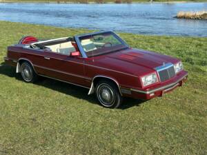 Image 1/8 de Chrysler Le Baron (1985)