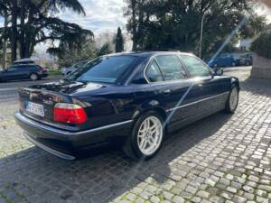 Image 3/12 of BMW 740i (1997)